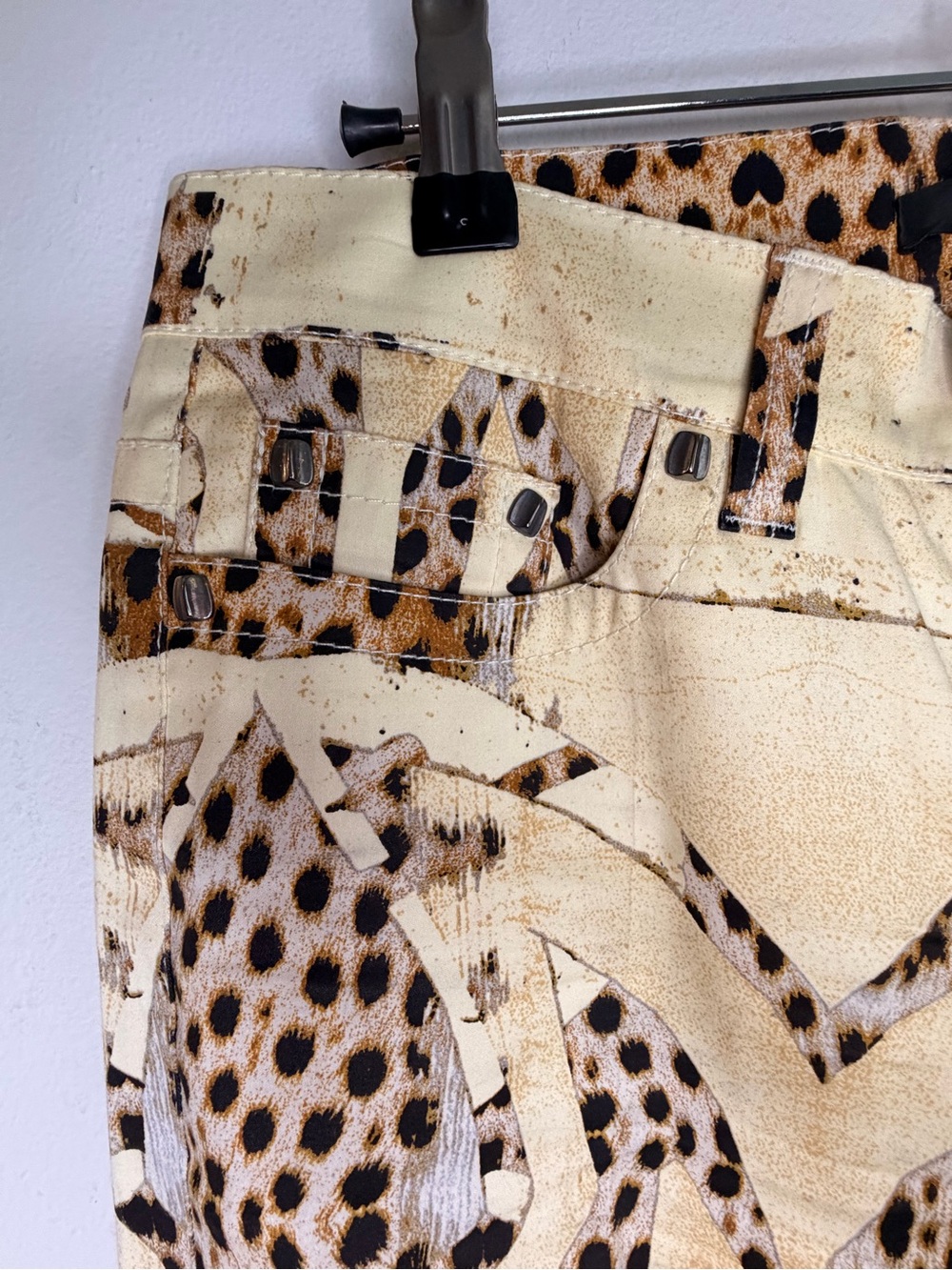Roberto Cavalli Cream and Brown Leopard-Accent High-Waist Pants - Picture 4 of 10